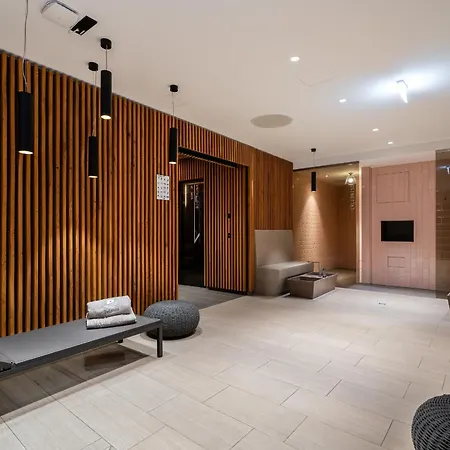 Deluxe-suite 1-17 Mit West-loggia