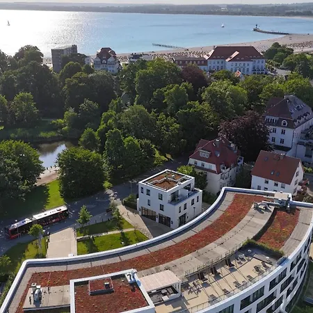 Godewindpark Deluxe-suite 1-17 Mit West-loggia * Lübeck